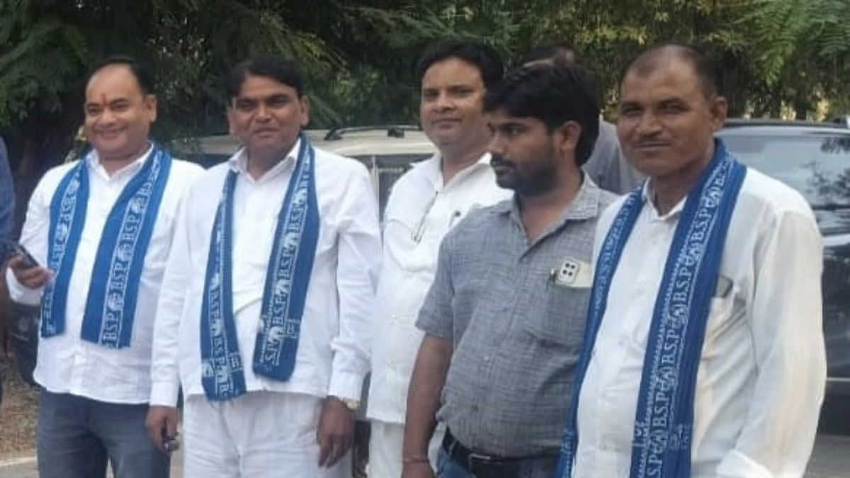 protest against abusive post targeting bsp chief mayawati