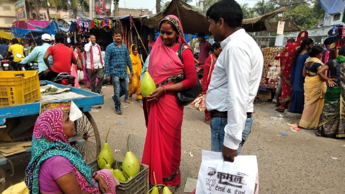 chhath puja 2025 before nahay khay the price of gourd reached rs 60