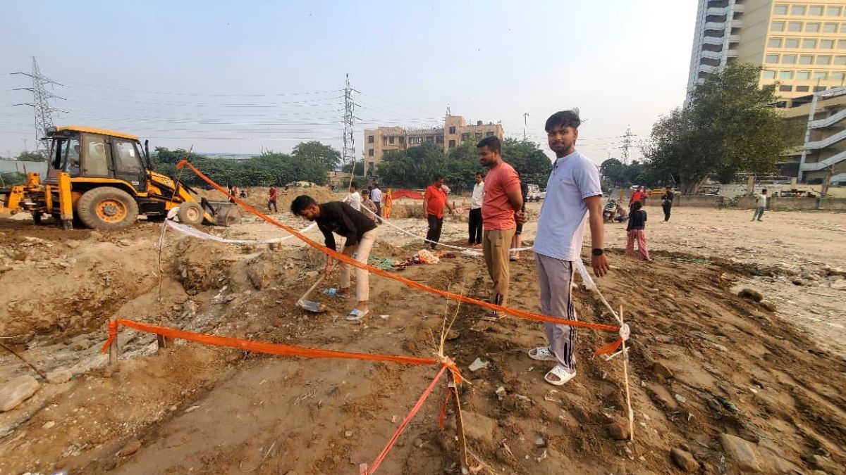 chhath puja preparations in delhi ghats being prepared on yamuna banks