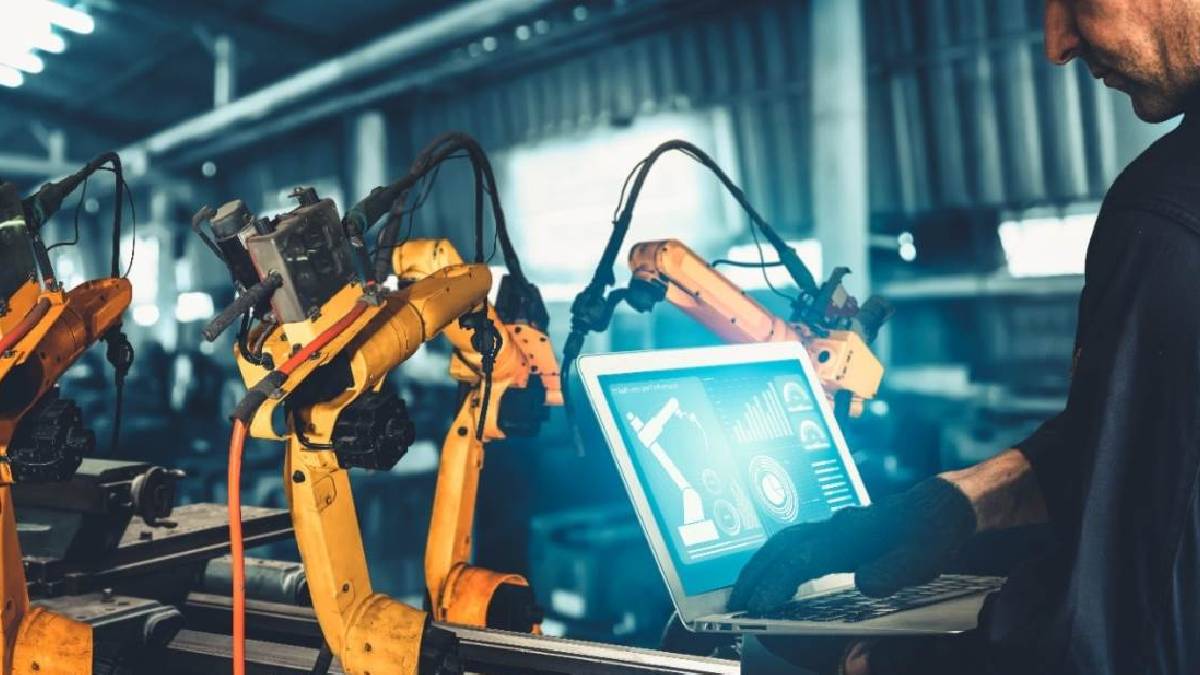 amidst trump tariffs india manufacturing sector shows strength pmi reaches 2 month high impact of gst cut