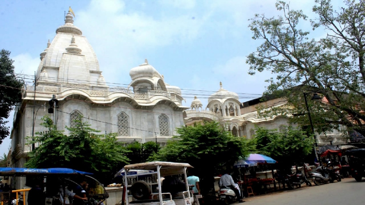 iskon temples founder shreel paad prabhu gave hare rama hare krishna to the world
