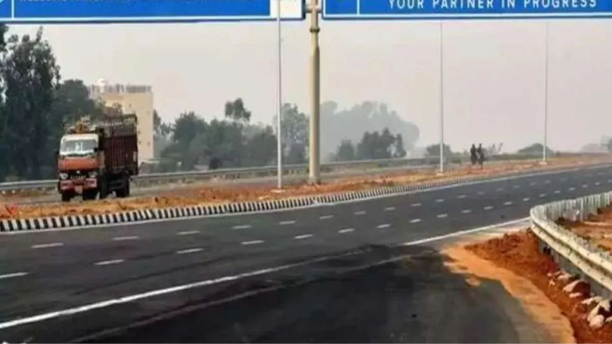 kmp expressway dangerous travel due to poor condition broken roads