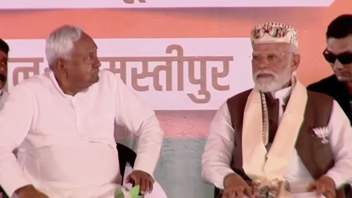 nitish kumars gaffe at samastipur rally video viral on social media