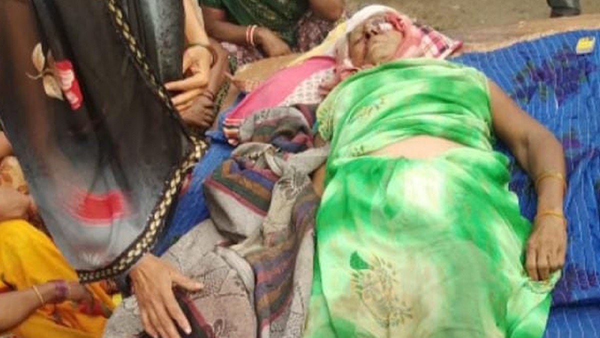 prayagraj wall collapse kills elderly woman injures grandchildren