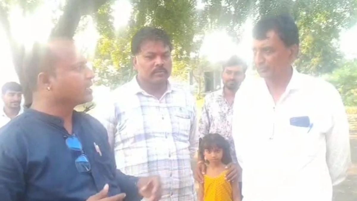 a government school teacher was teaching namaz to hindu children to pray