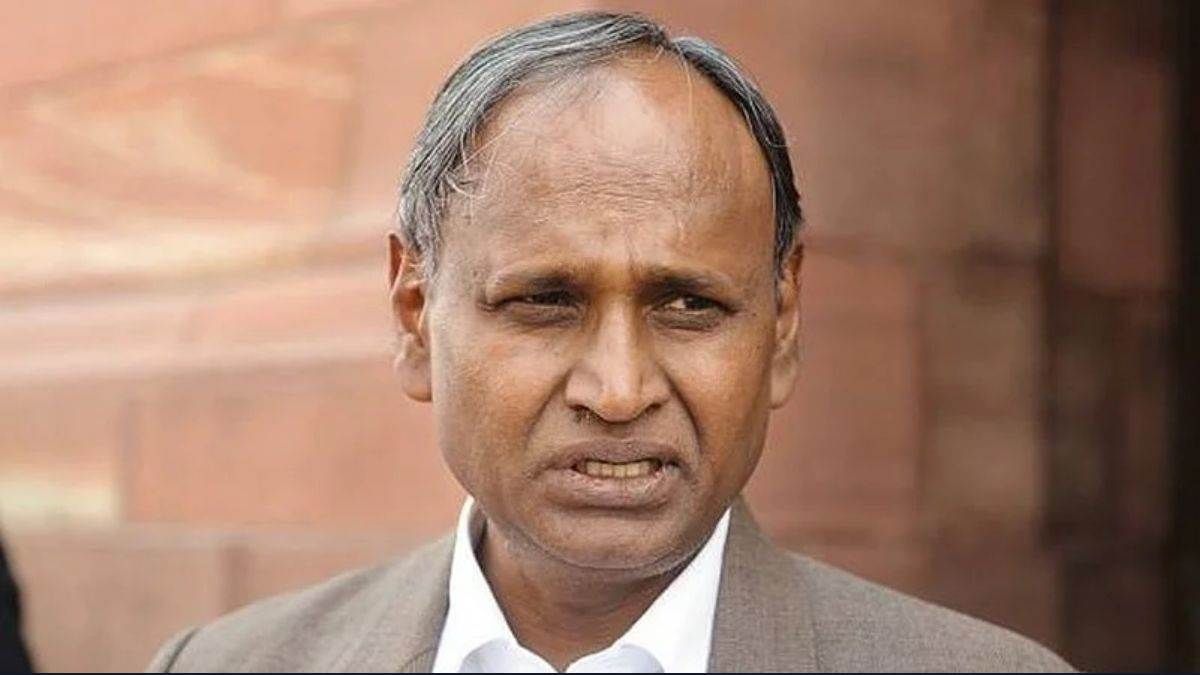 udit raj evicted controversy over delhi government bungalow