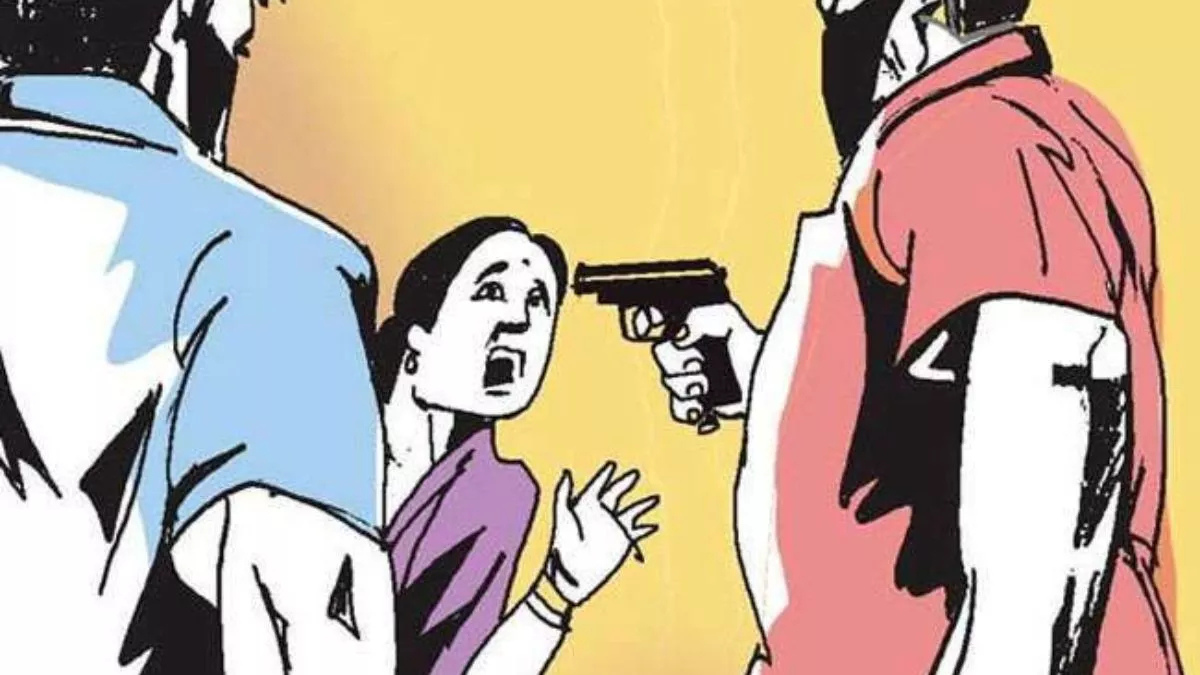 bank robbery elderly woman duped jewelry stolen in broad daylight