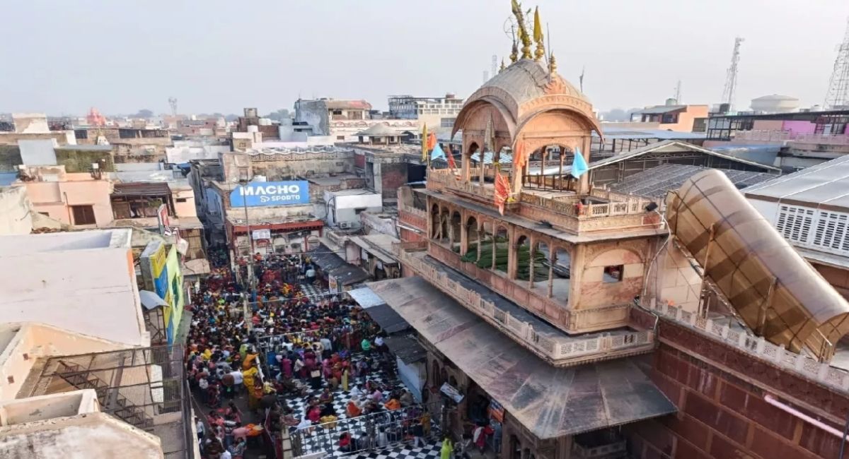 banke bihari temple women pilgrims fall ill due to heat hospitalized