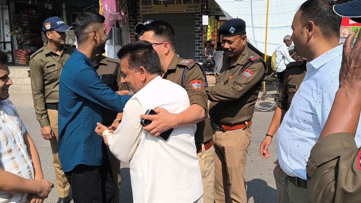 cm tanakpur visit several congress workers including former congress mla hemesh kharwal detained