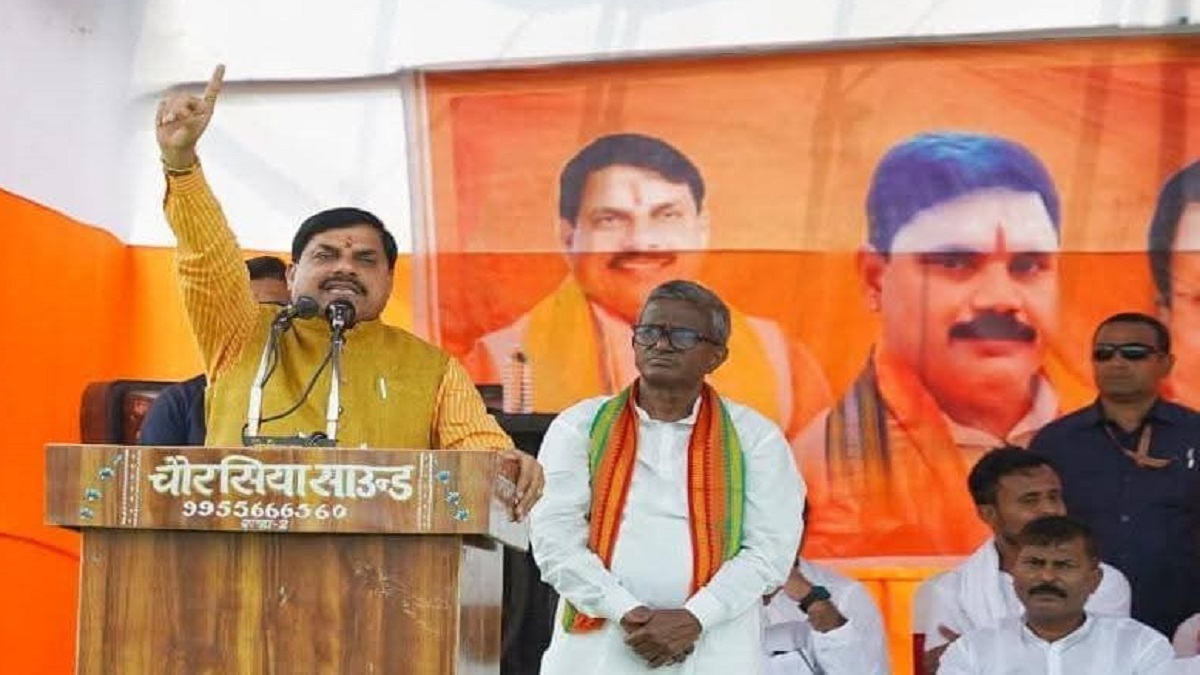 madhya pradesh cm takes a dig at lalu family in west champaran