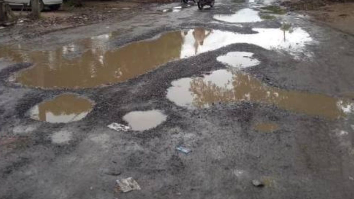 a road constructed two months ago at a cost of rs 4 crore has caved in in karnal injuring villagers