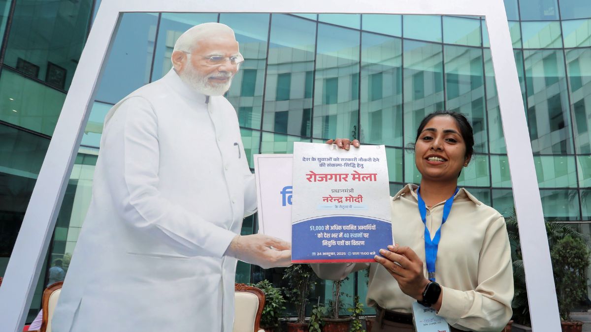 pm modi distributes 51000 job letters youth empowerment priority