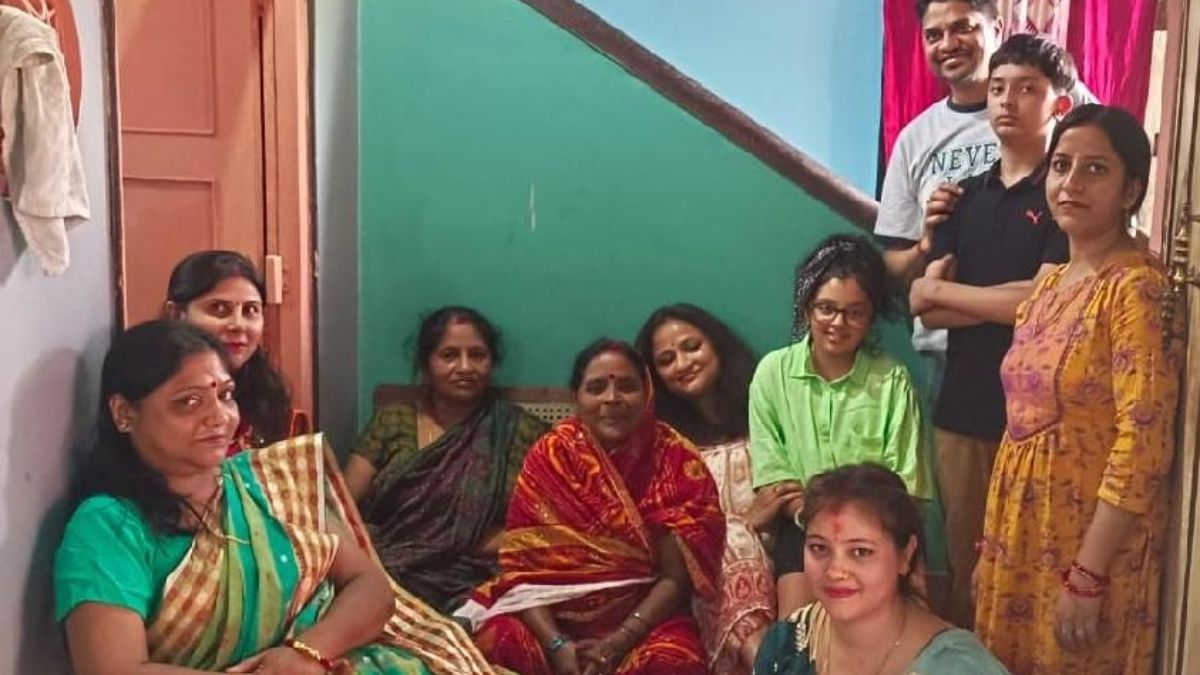chhath puja 2025 london family returns to dumka for festival celebrations