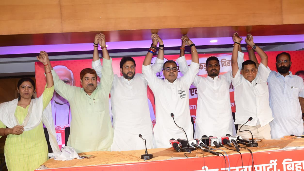 bihar elections nda supports independent ankit kumar in madhaura