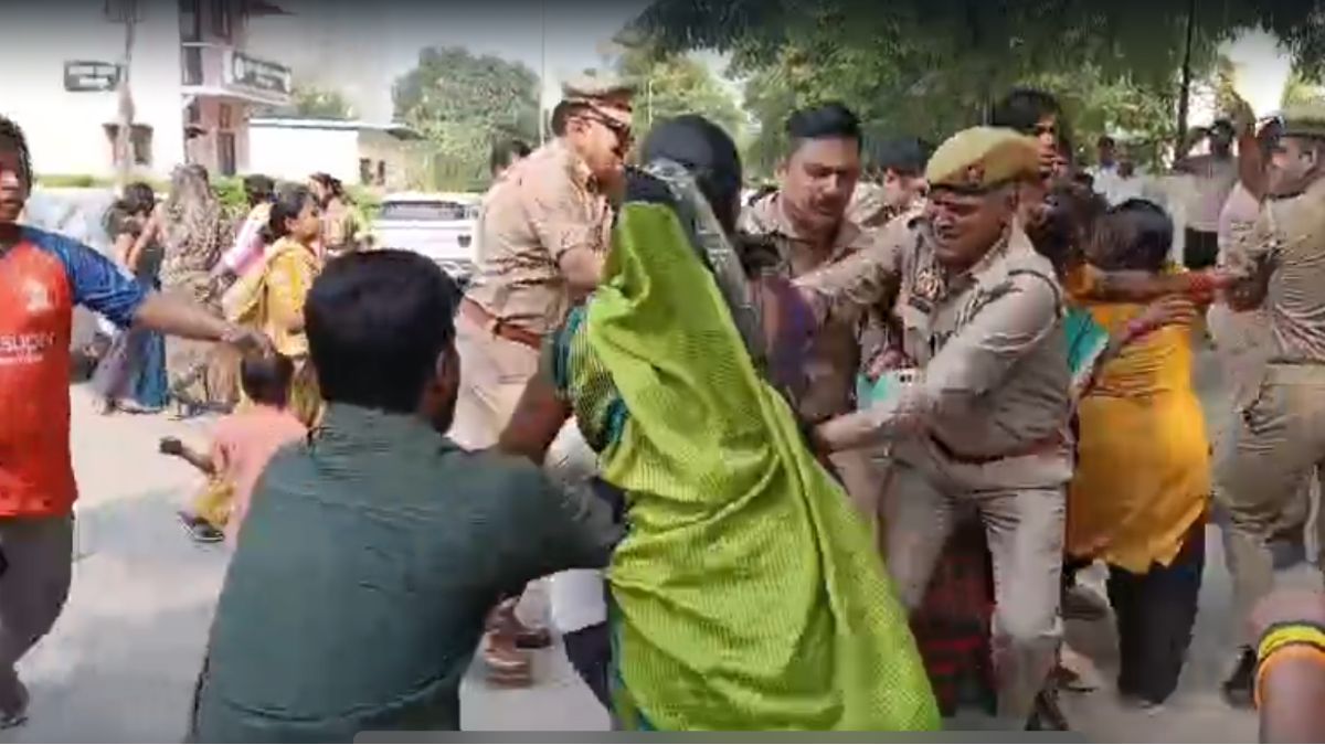 lucknow news police lathi charged during victims side protest in lucknow angered by the release of accused in murder several people injured including women