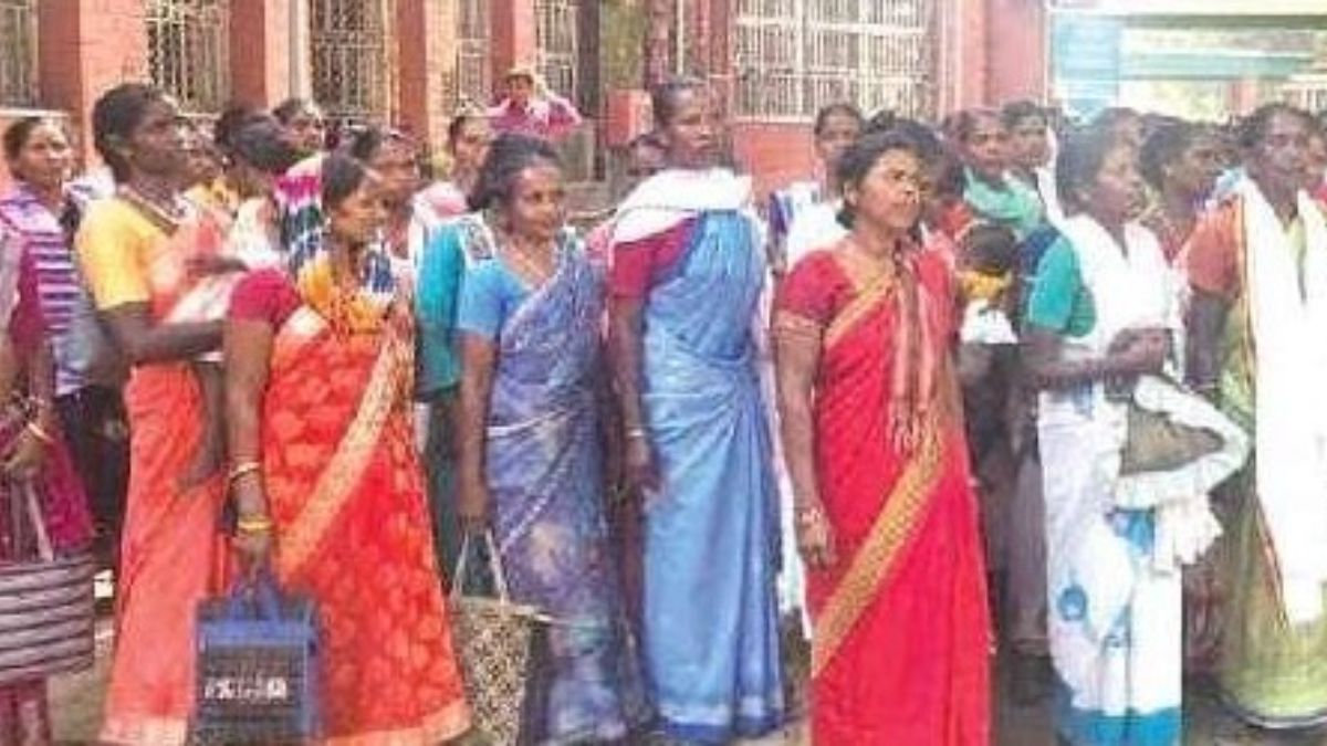 rourkela loan fraud women duped of 2 crore in bank account scam