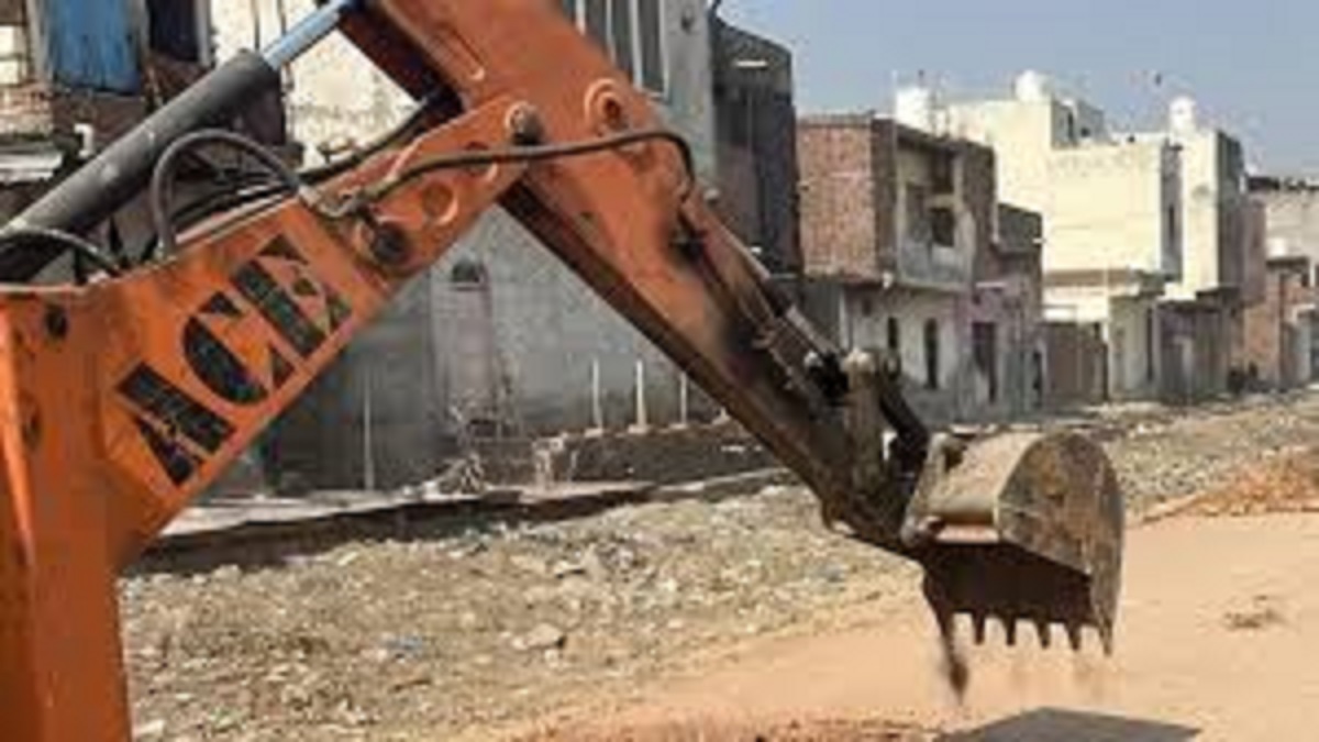 prayagraj misdeeds and conversion accused hotel demolished by bulldozer