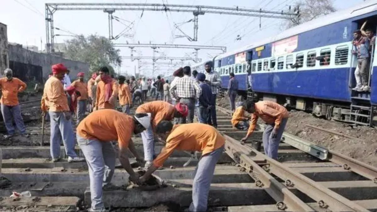 railway running employee salary cut nfir protests against 30 percentage deduction