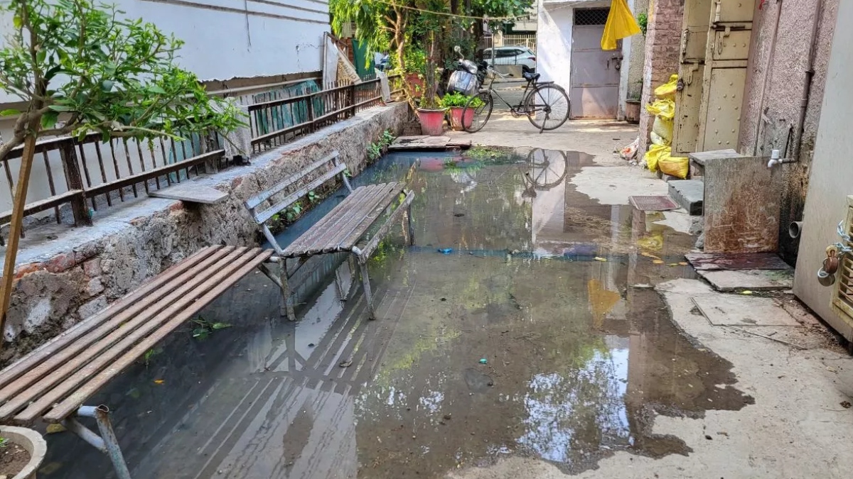 gurugram sewer waste municipal corporation issues strict warning