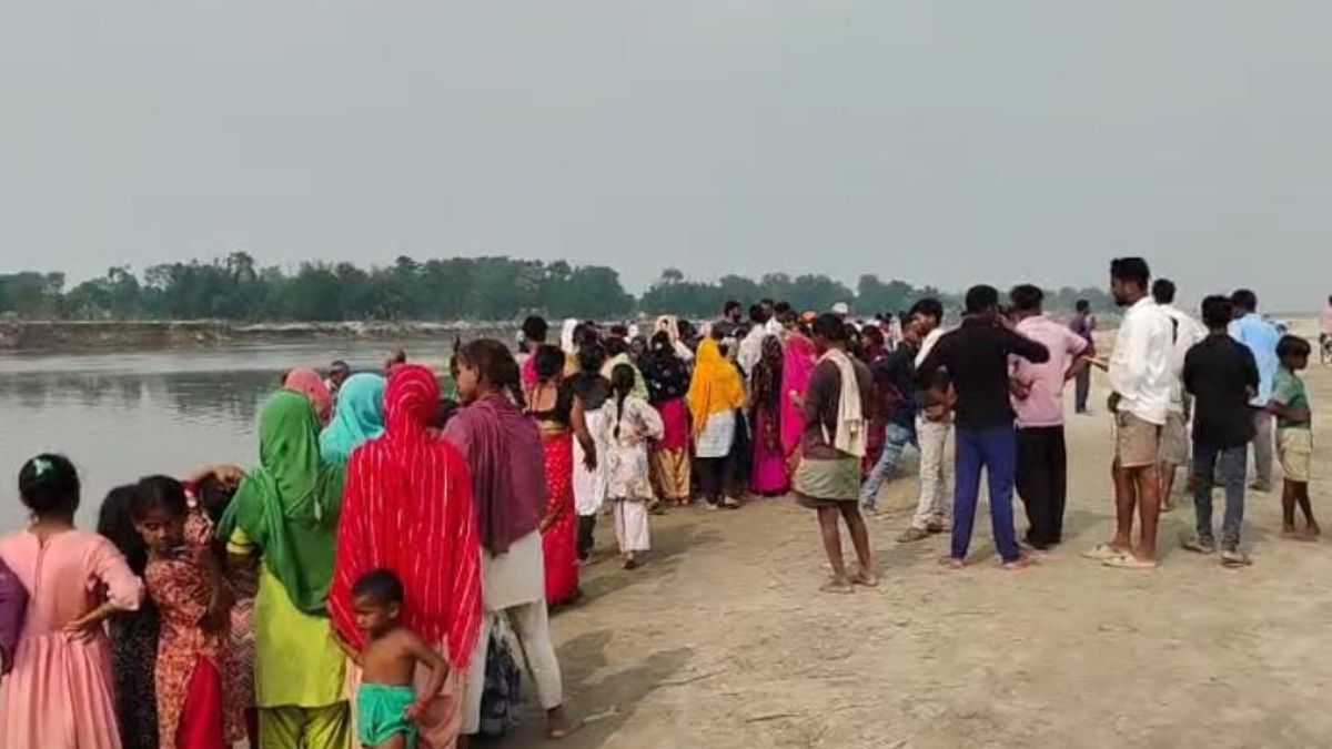 bihar news five drowned while constructing chhath ghat in sitamarhi