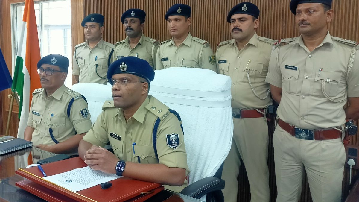 supaul mini gun factory busted one arrested with 6 pistols
