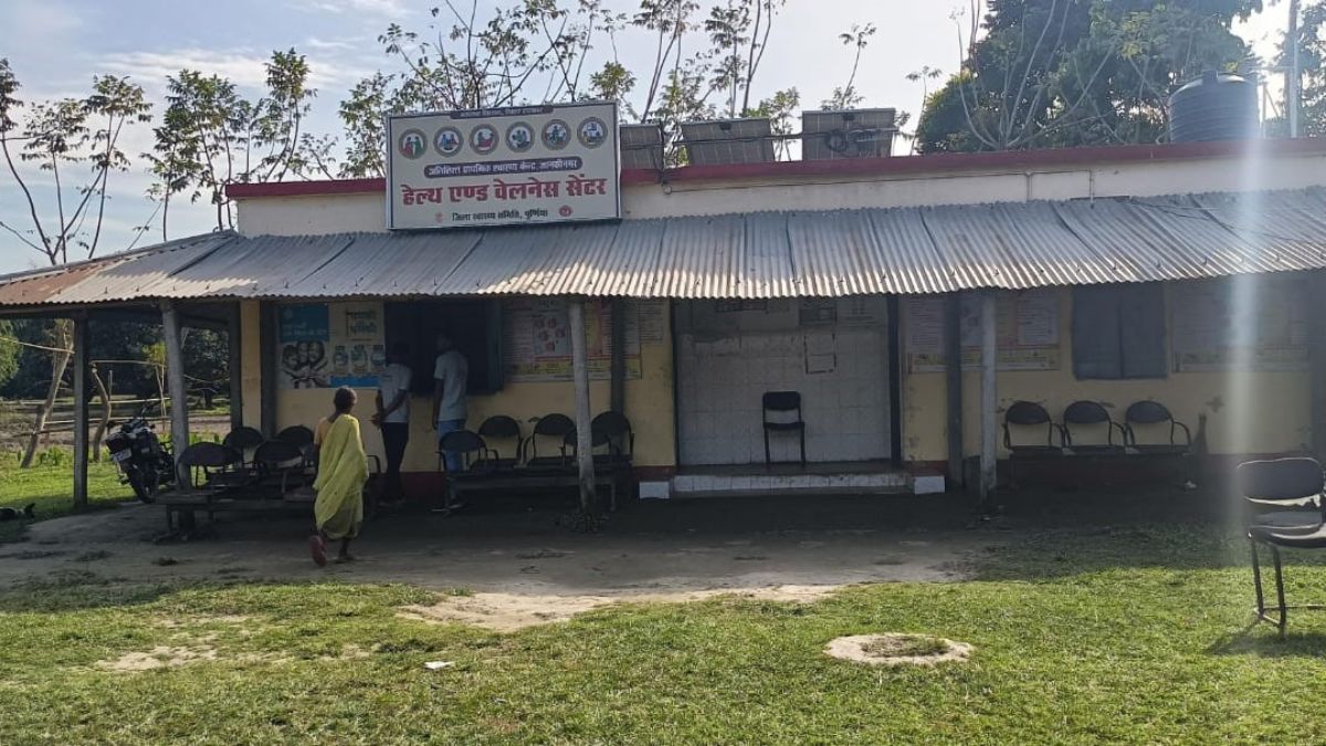 purnia hospital delivery under mobile torchlight exposes healthcare crisis