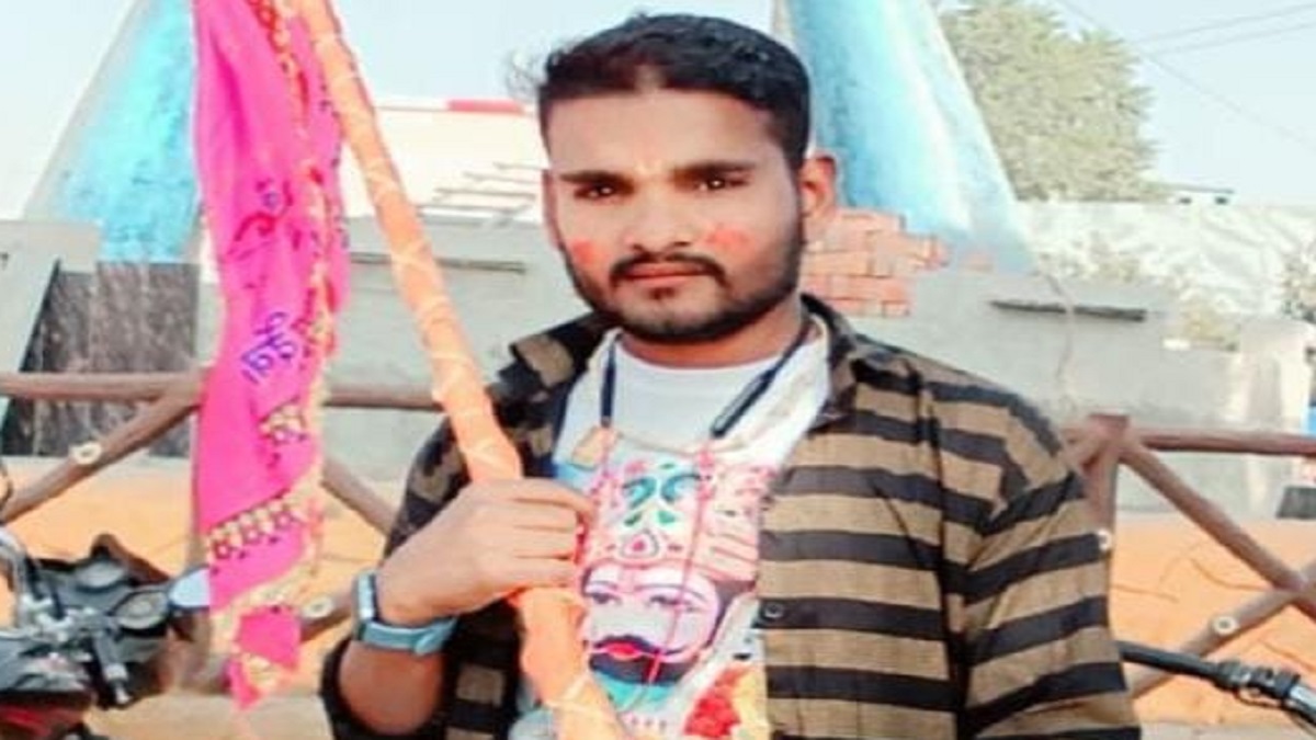 prayagraj bike accident kills young man leaves infant is orphan