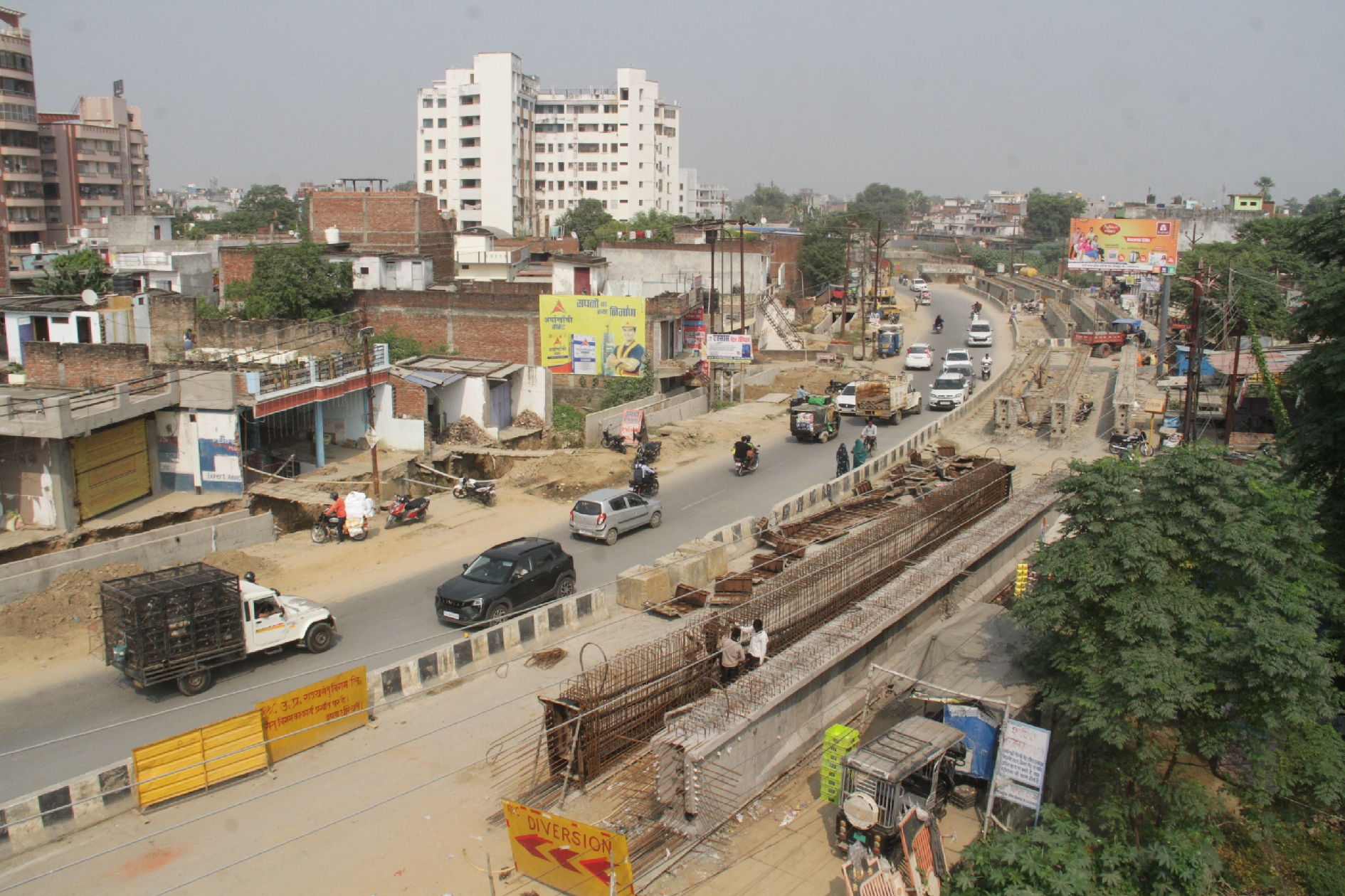 gorakhpur traffic woes slab construction on road causes gridlock