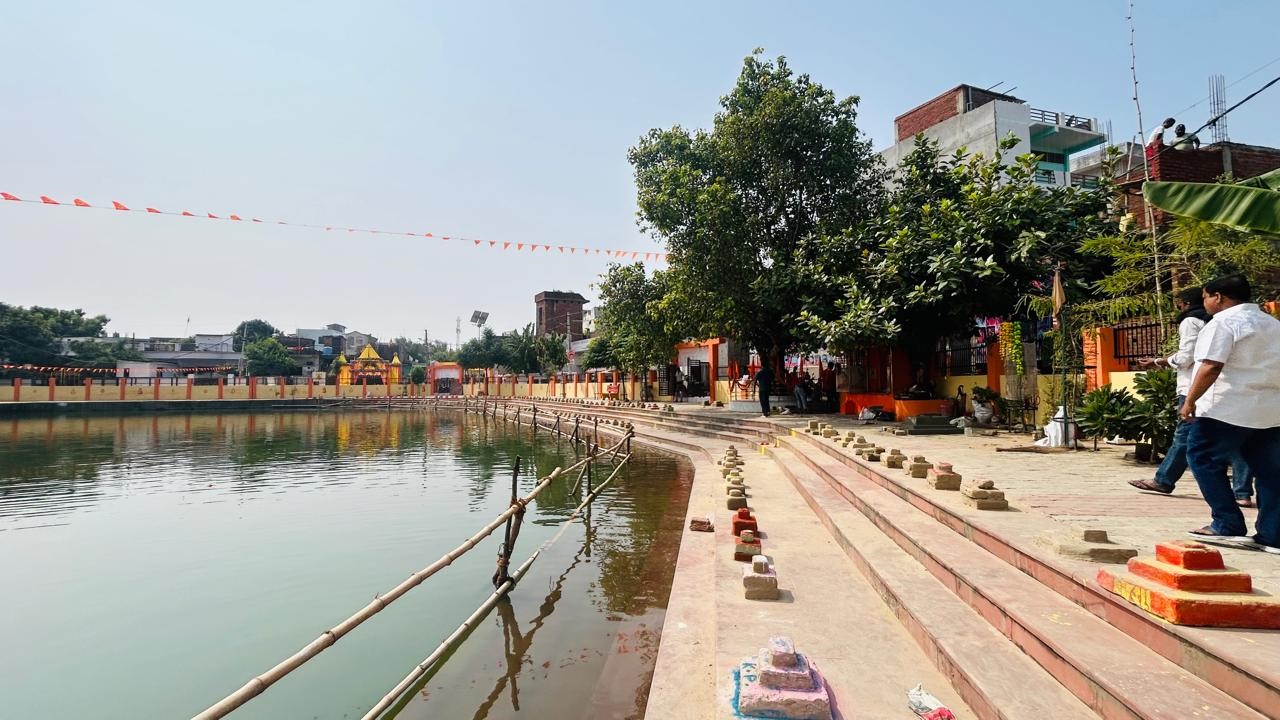 chhath puja 2025 preparations artificial ponds ready in gorakhpur
