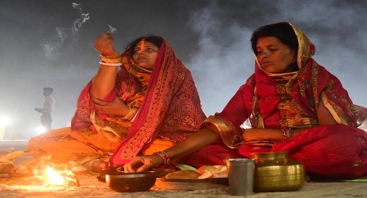 kharna puja devotees celebrate chhath puja with faith in ludhiana