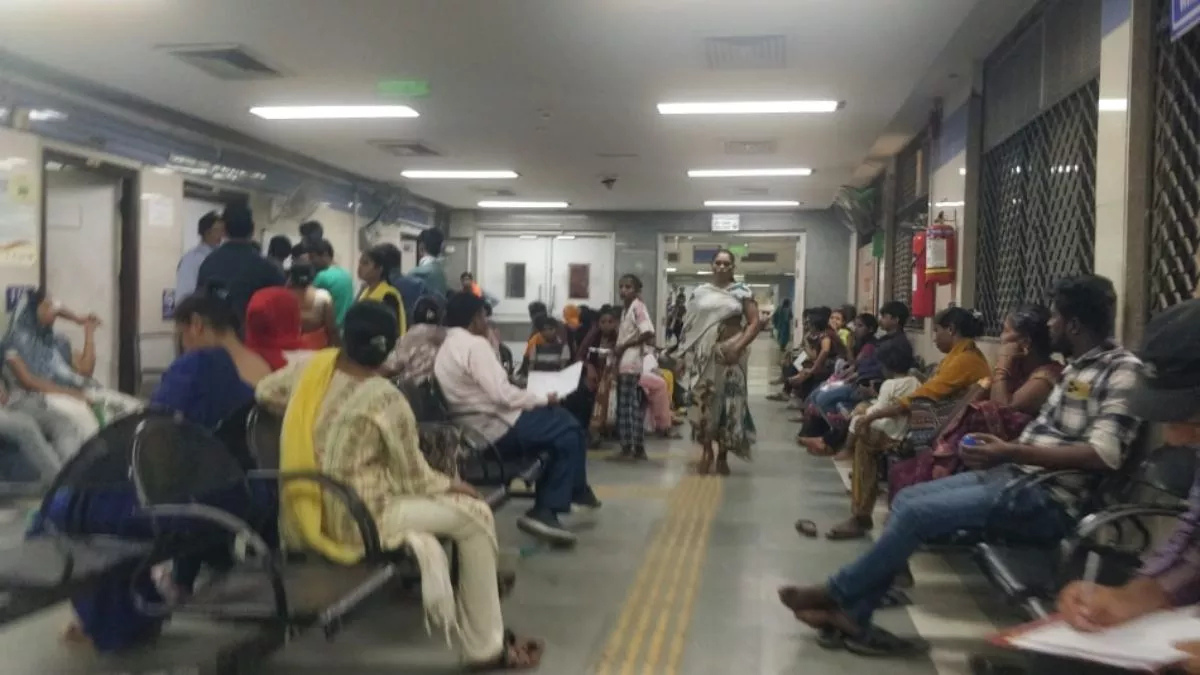 delhi healthcare crisis bed doctor and staff shortages impact treatment