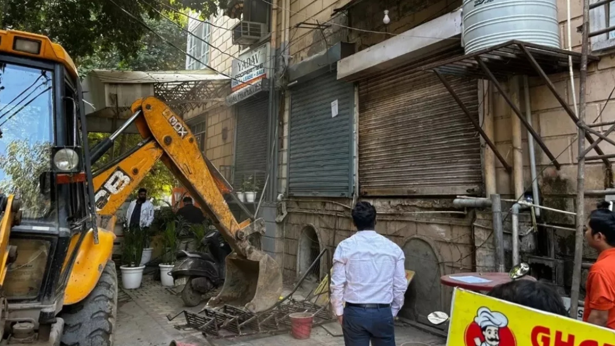 gurugram illegal colonies dtp enforcement action fir recommendations