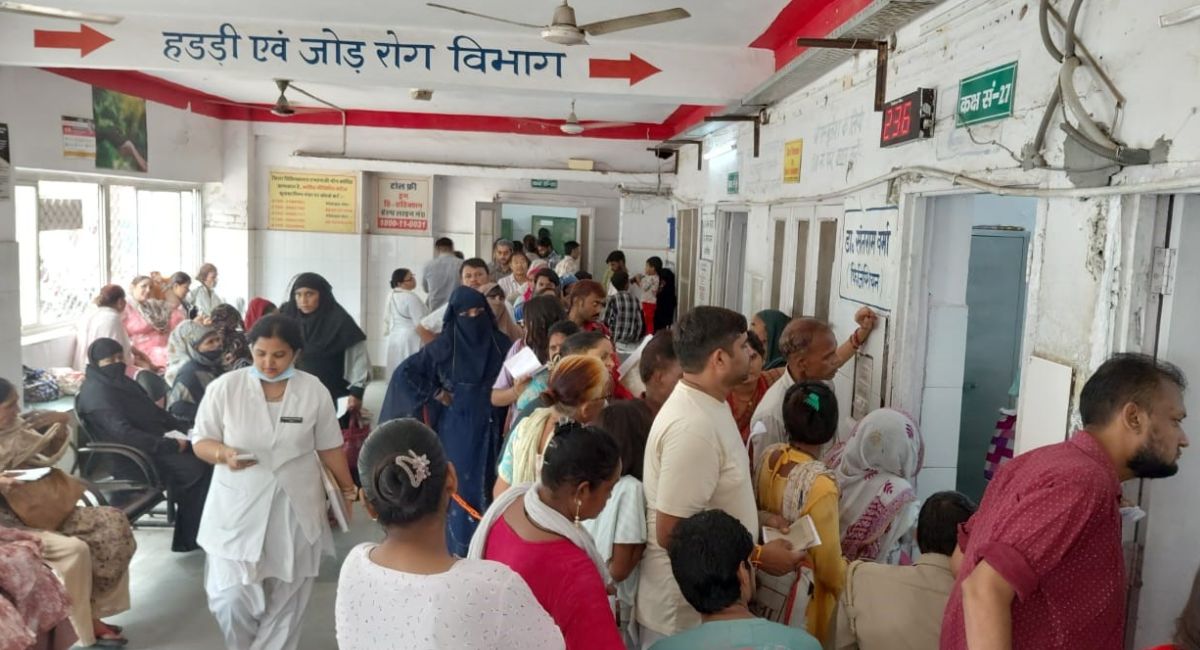 ghaziabad healthcare funds only 25 crore spent out of 137 crore