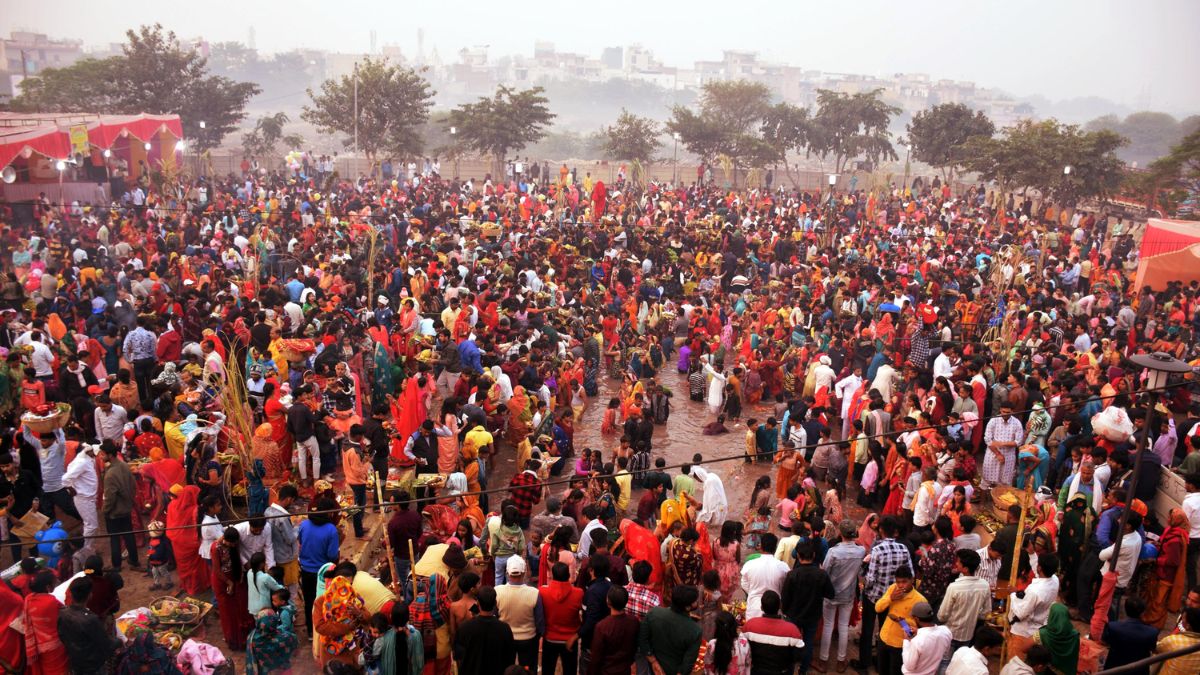 chhath puja 2024 gurugram police deploys 1000 personnel for crowd control