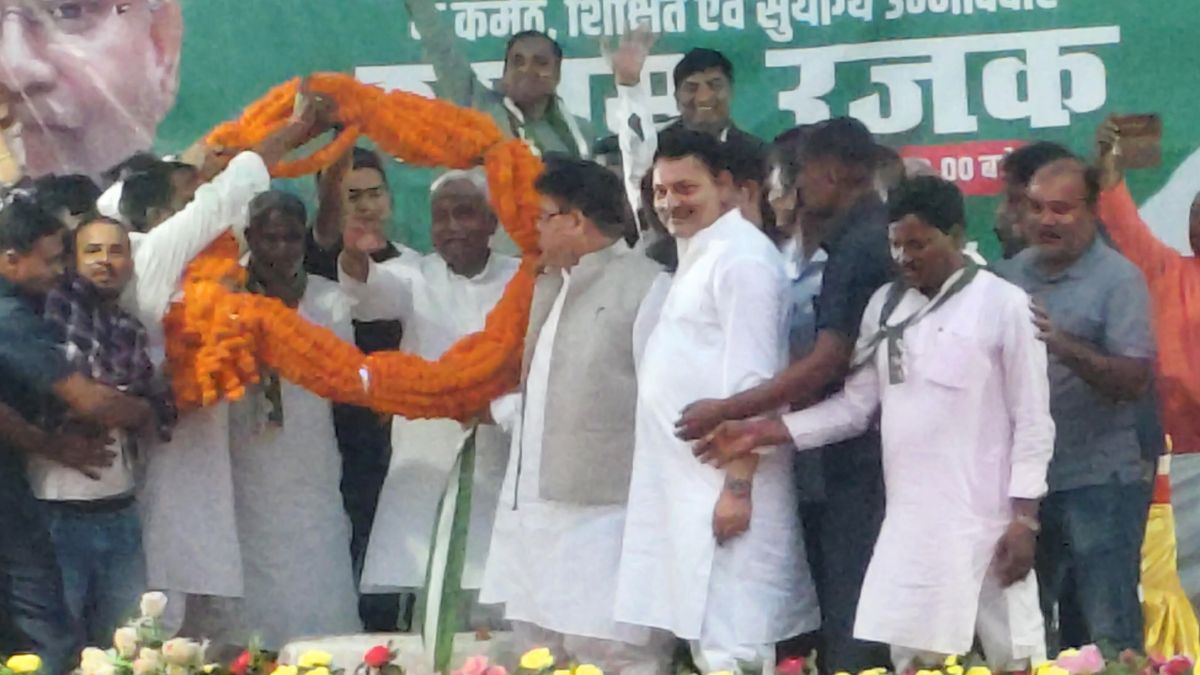 bihar election 2025 nitish kumar rally in patna said about bihar development model a national example