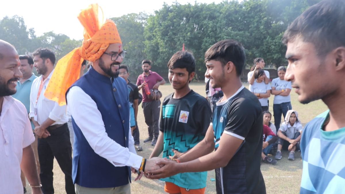 anurag thakur inaugurates sansad khel mahotsav 2025 sports industry to reach 120 million by 2030