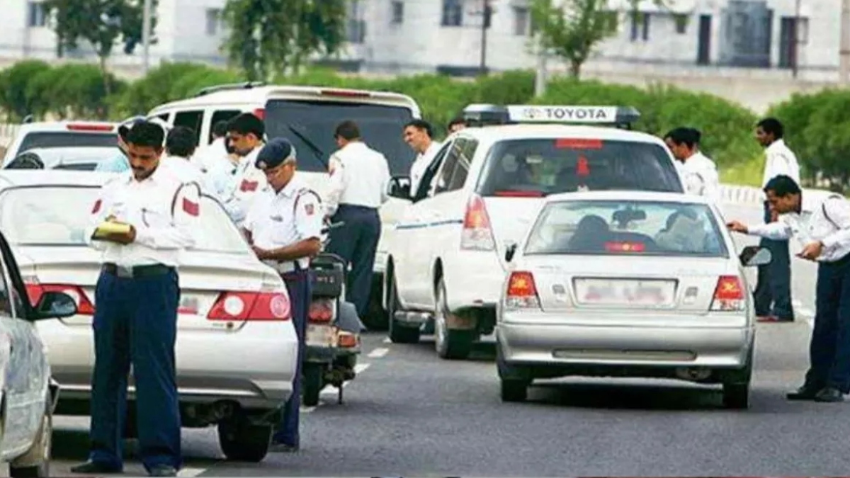 gurugram bans physical traffic challans focus on online camera enforcement