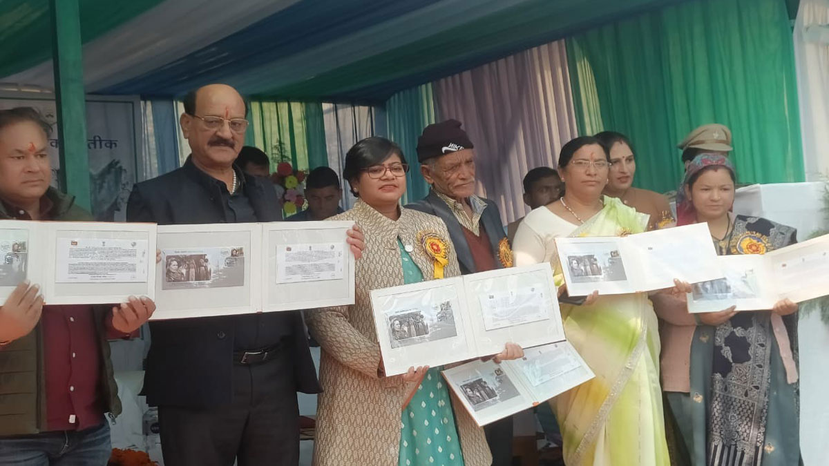 chipko movement pioneer gaura devi postage stamp issued