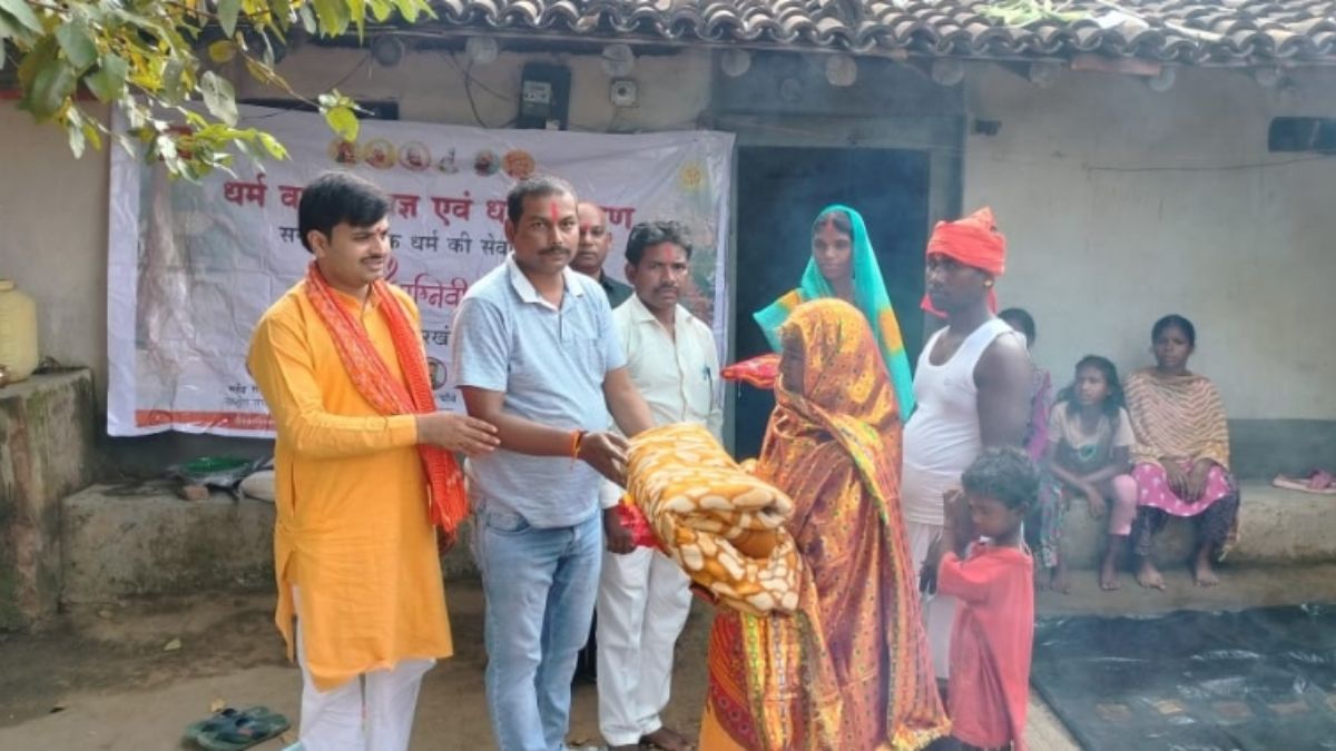 garhwa family reverts to hinduism eight members return