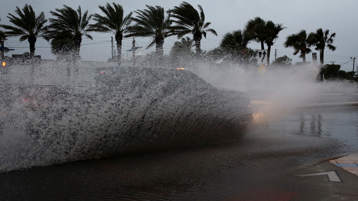 tropical storm melissa intensifies and heads towards jamaica