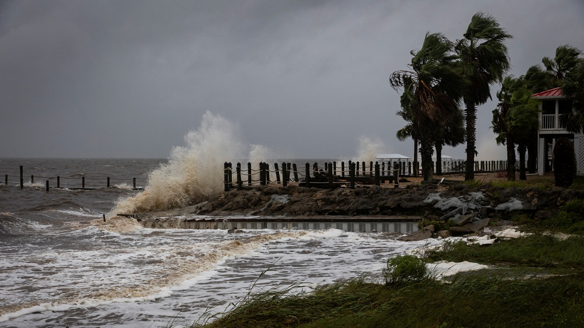 delhi weather updates odisha on high alert ahead of cyclone fishermen advised caution