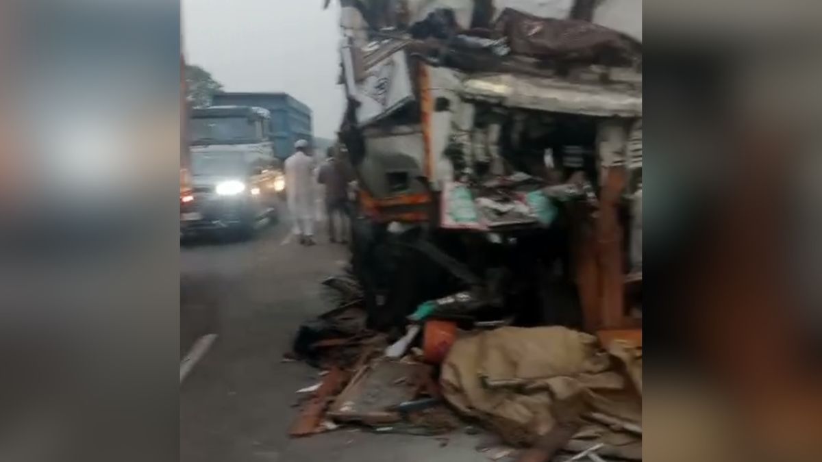 truck dumper collision hardoi youth dies in accident in sitapur