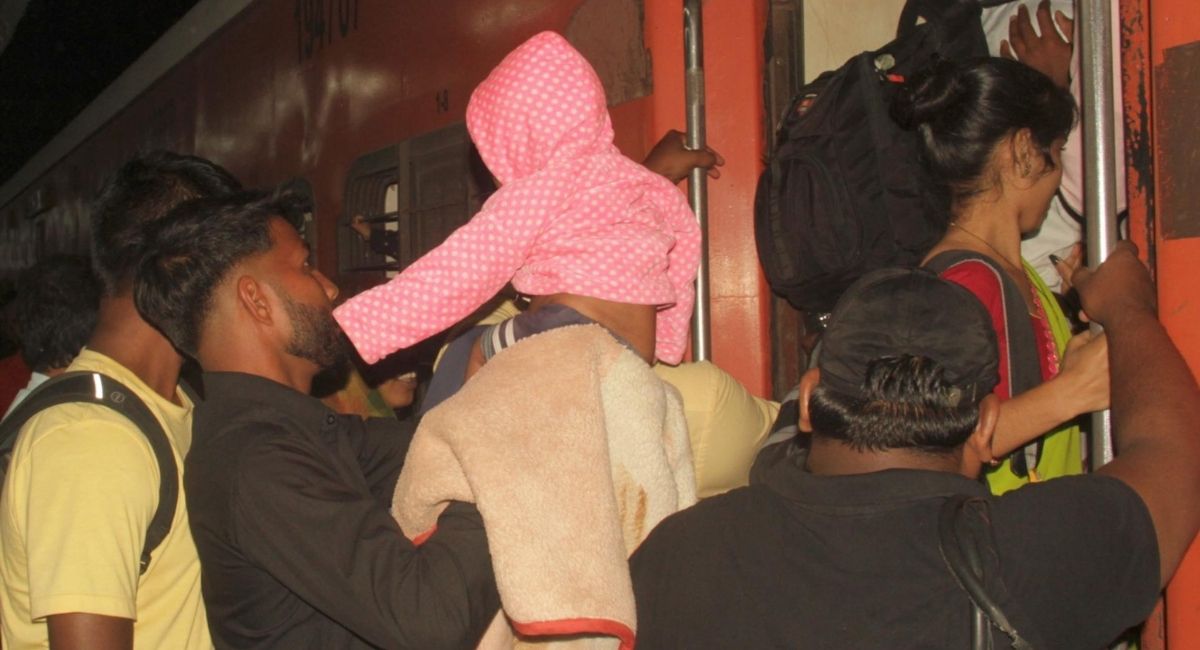 chhath puja 2025 migrants head home trains overcrowded