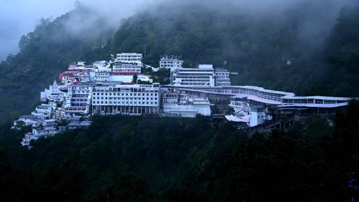 vaishno devi yatra devotees throng shrine with faith