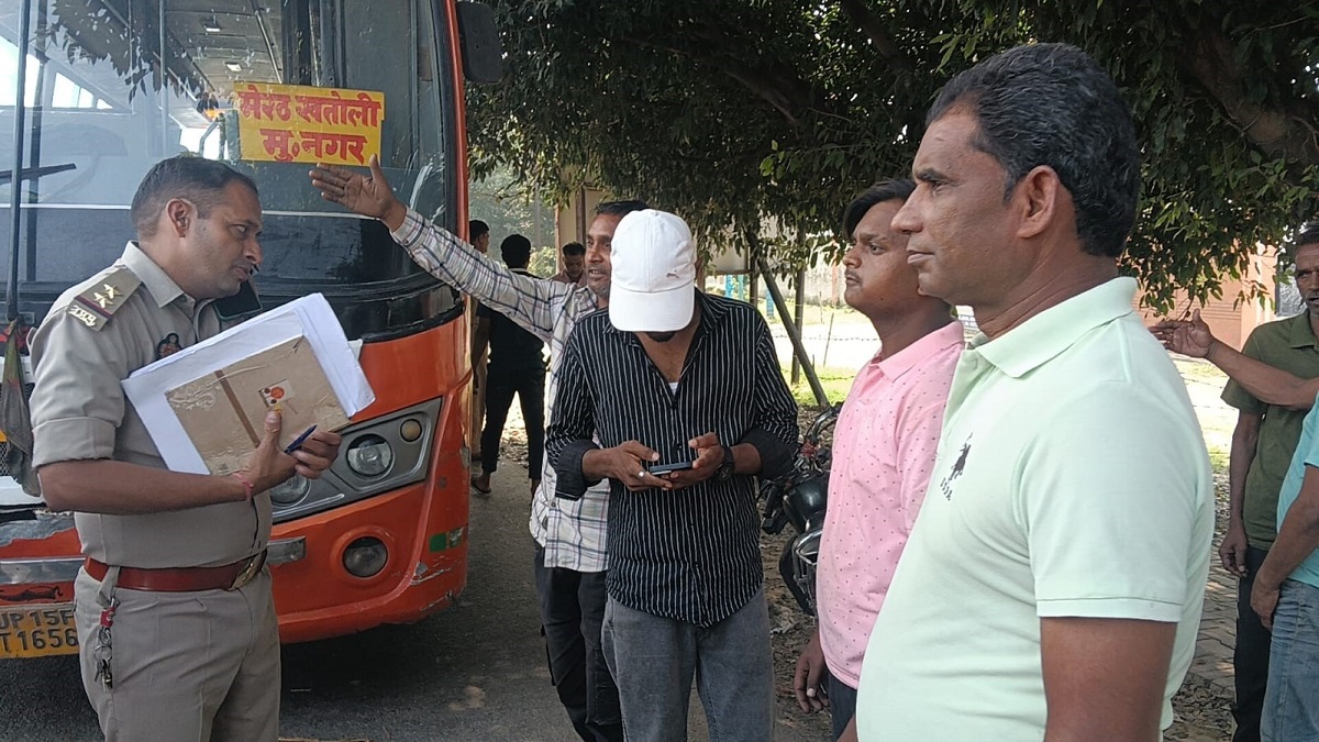 meat found in roadways bus passengers protest over chowmein deception