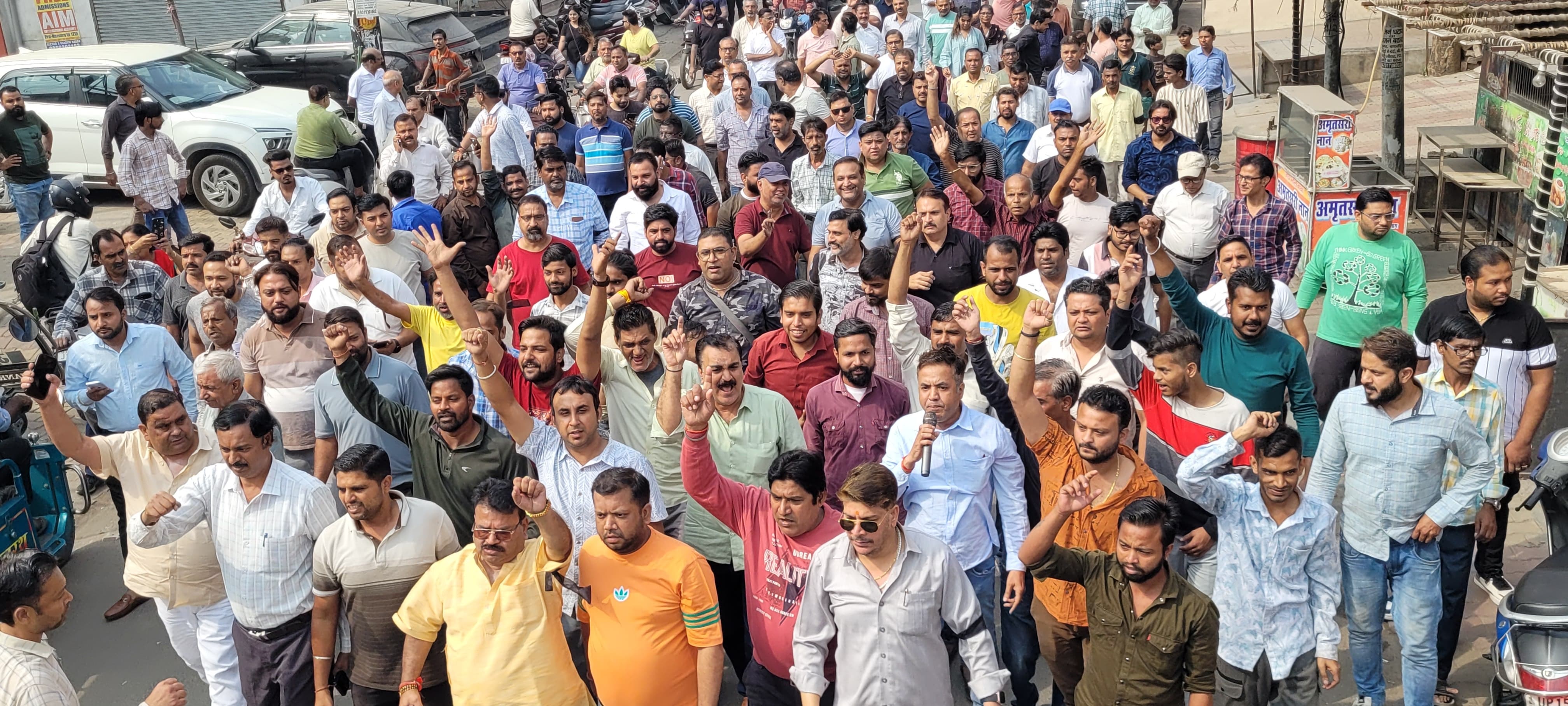 meerut illegal complex demolition traders protest market closure
