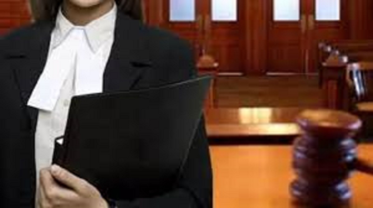 chandigarh lawyers strike fir against advocate sparks protest