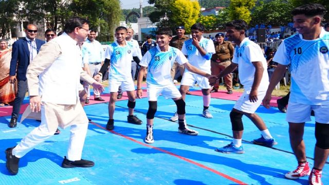 उत्तराखंड में हुआ सांसद खेल महोत्सव का शुभारंभ, CM धामी ने कहा- प्रदेश में 23 खेल अकादमियां की जल्द स्थापना