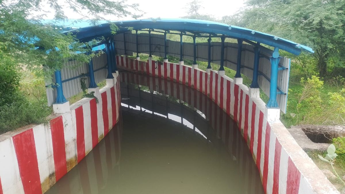 kanpur villagers protest unclosed waterlogged underpass demand action