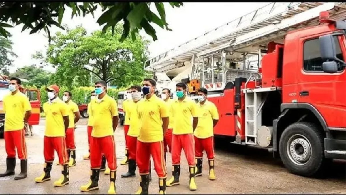 montha cyclone alert in odisha ndrf deployed fire services ready